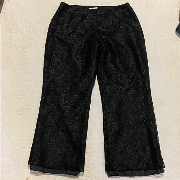 Worthington Pants - Worthington Elegant Black Lace Pants